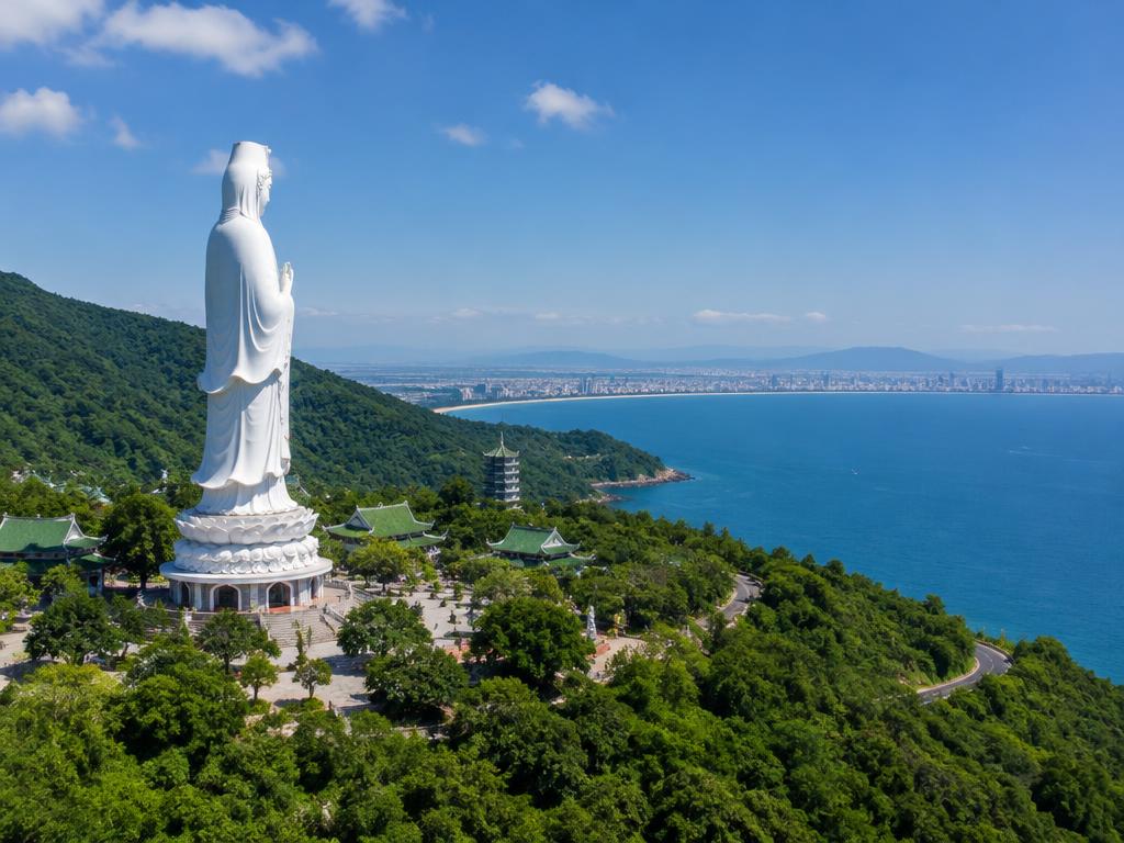 Lady Buddha – Linh Ứng Pagoda
