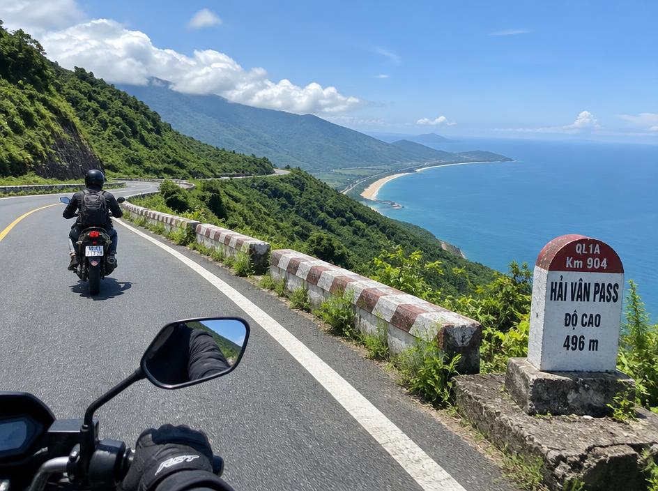 Hai Van Pass Motorbike Tour (Easy Rider)